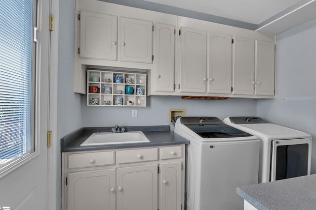 156 Circle Slope Drive, Simpsonville, SC 29681