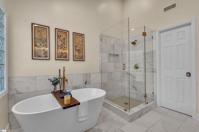 156 Circle Slope Drive, Simpsonville, SC 29681