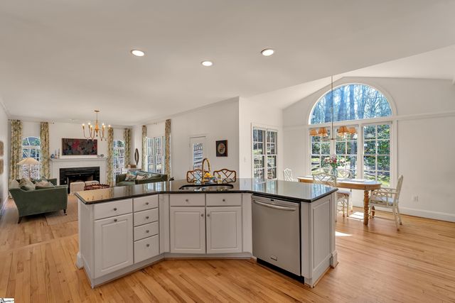 156 Circle Slope Drive, Simpsonville, SC 29681