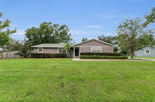 11829 ORANGE STREET, San Antonio, FL 33576