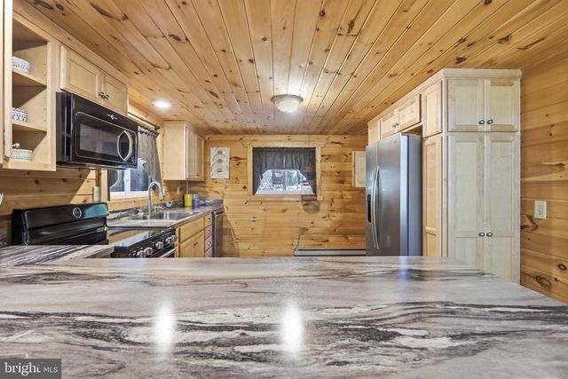 103 ONONDAGA TRL, Hedgesville, WV 25427