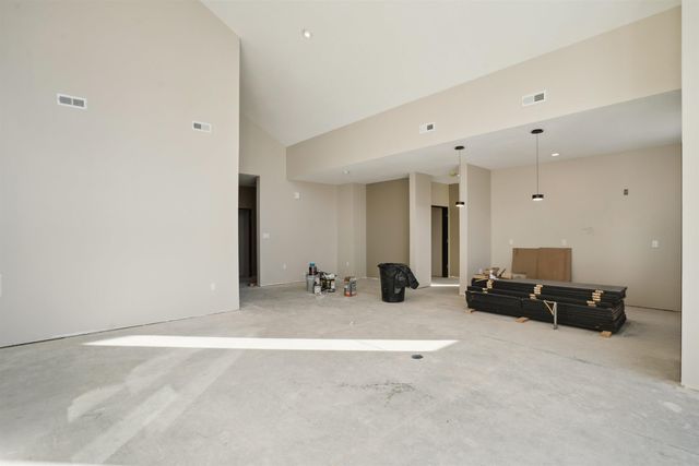 3910 Keagles Crossing, Cedar Falls, IA 50613