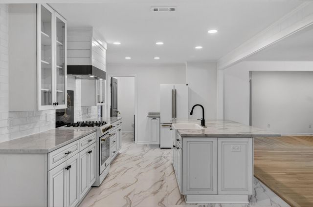 1929 Westminster Road, Charleston, SC 29407