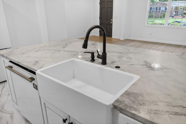 1929 Westminster Road, Charleston, SC 29407