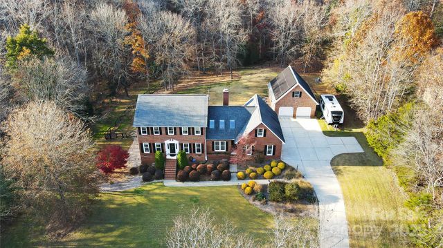 10915 Tara Oaks Drive, Charlotte, NC 28227