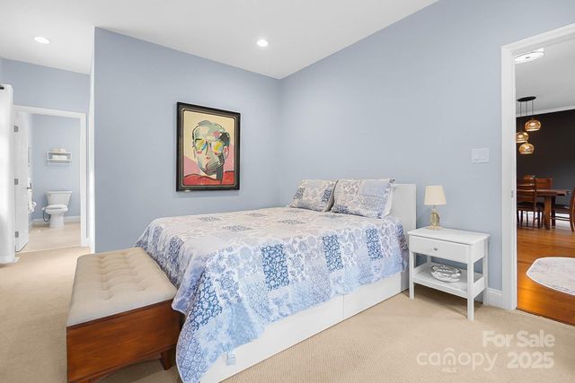 10915 Tara Oaks Drive, Charlotte, NC 28227