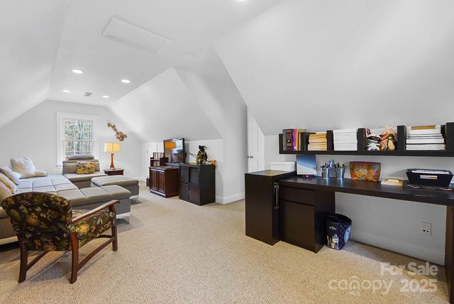 10915 Tara Oaks Drive, Charlotte, NC 28227