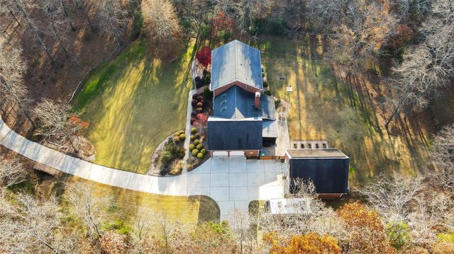 10915 Tara Oaks Drive, Charlotte, NC 28227