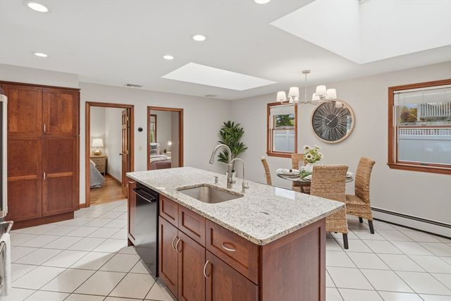 1 Bay View Drive, Shrewsbury, MA 01545