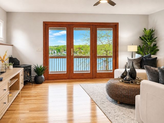 1 Bay View Drive, Shrewsbury, MA 01545