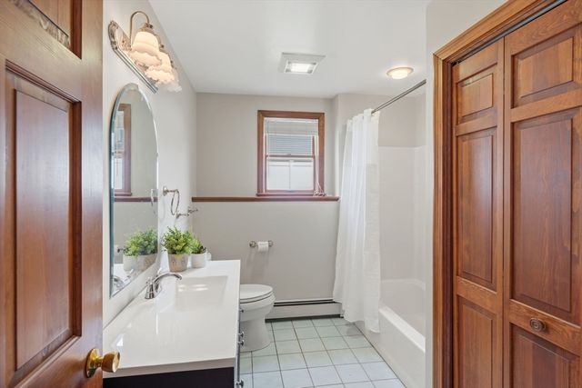 1 Bay View Drive, Shrewsbury, MA 01545