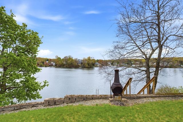 1 Bay View Drive, Shrewsbury, MA 01545