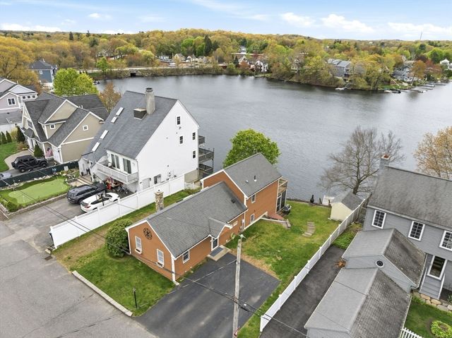 1 Bay View Drive, Shrewsbury, MA 01545