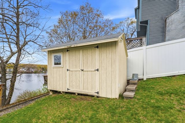 1 Bay View Drive, Shrewsbury, MA 01545