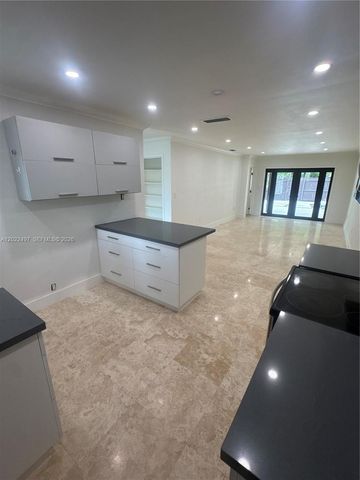 13932 Kendale Lakes Dr 13932, Miami, FL 33183