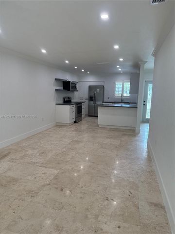 13932 Kendale Lakes Dr 13932, Miami, FL 33183