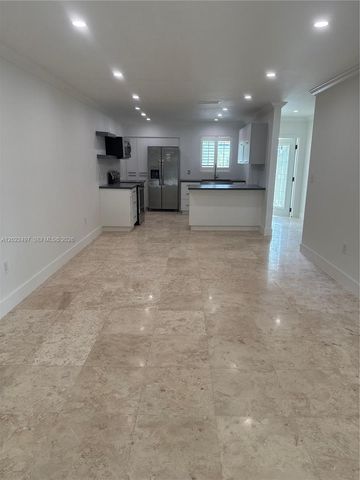 13932 Kendale Lakes Dr 13932, Miami, FL 33183