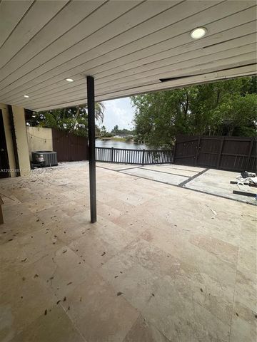 13932 Kendale Lakes Dr 13932, Miami, FL 33183