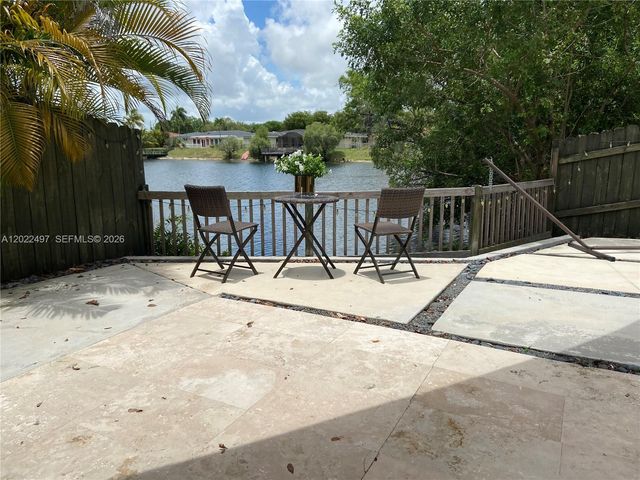 13932 Kendale Lakes Dr 13932, Miami, FL 33183