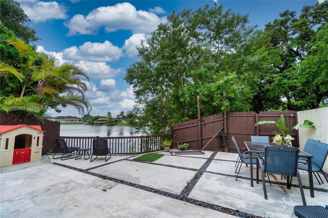 13932 Kendale Lakes Dr 13932, Miami, FL 33183