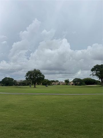 13932 Kendale Lakes Dr 13932, Miami, FL 33183