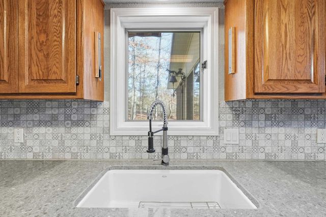 3 Encantado Way, Hot Springs Village, AR 71909
