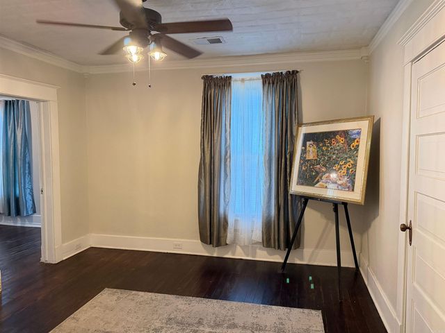 609 W Poplar Street, Paragould, AR 72450