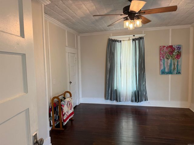 609 W Poplar Street, Paragould, AR 72450