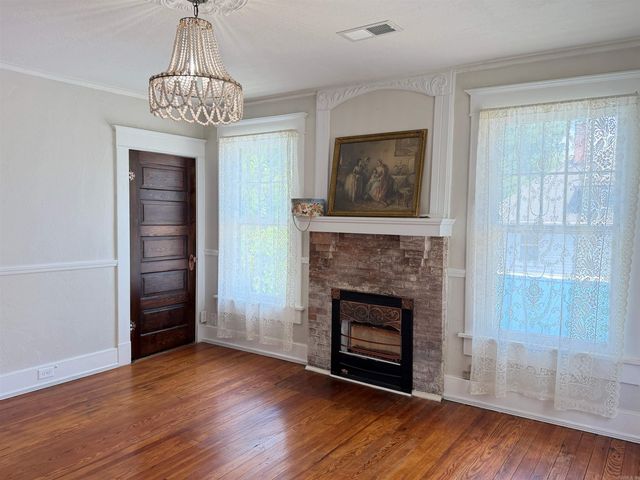 609 W Poplar Street, Paragould, AR 72450