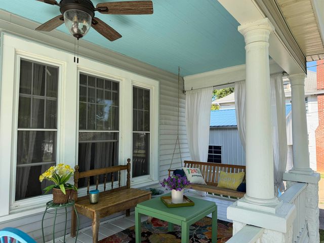 609 W Poplar Street, Paragould, AR 72450