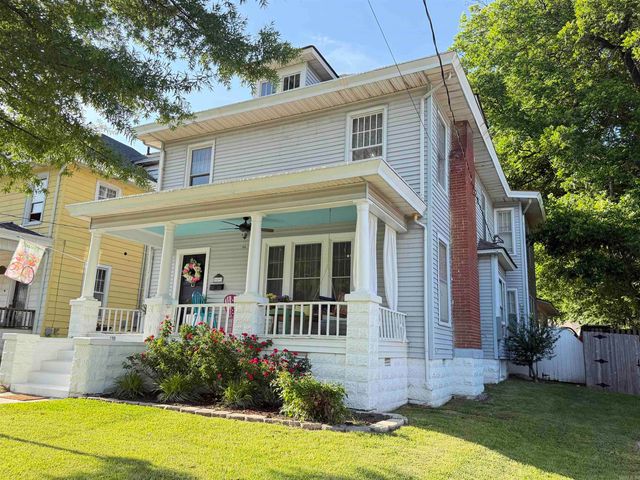 609 W Poplar Street, Paragould, AR 72450