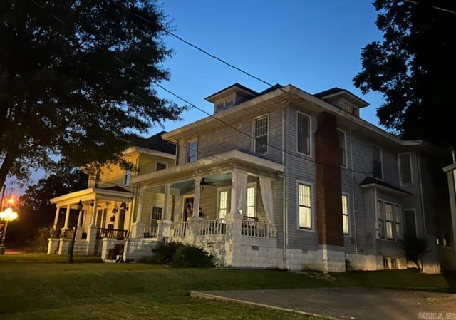 609 W Poplar Street, Paragould, AR 72450