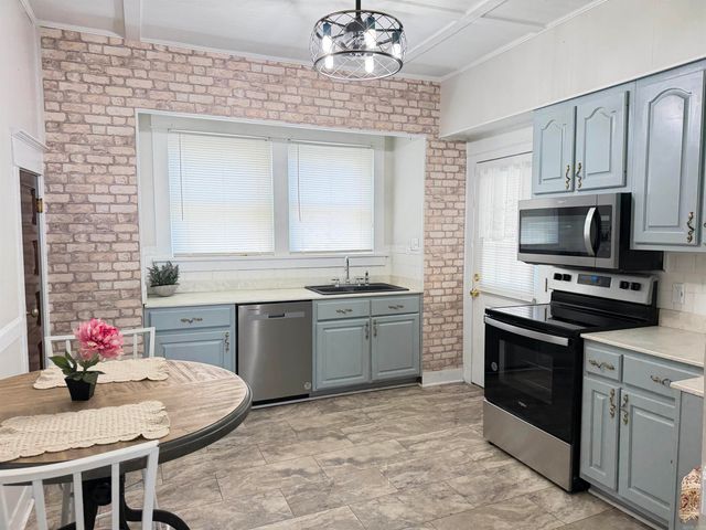 609 W Poplar Street, Paragould, AR 72450
