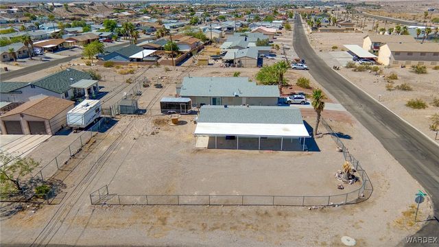 2798 Calle De Mercado, Bullhead City, AZ 86442