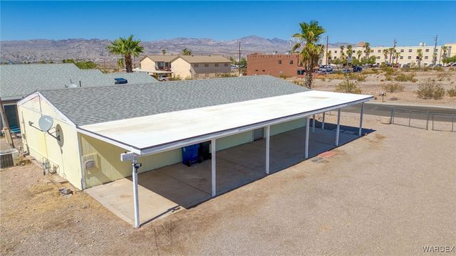 2798 Calle De Mercado, Bullhead City, AZ 86442