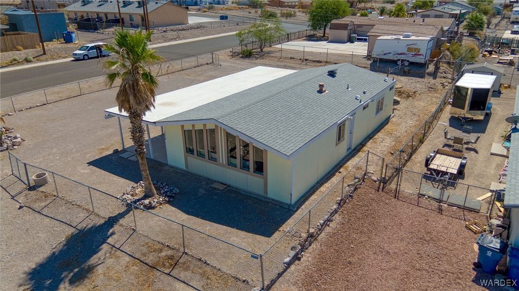 2798 Calle De Mercado, Bullhead City, AZ 86442