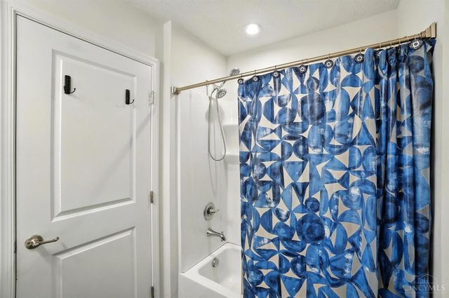 5933 Old Pebble Path, Liberty Twp, OH 45044