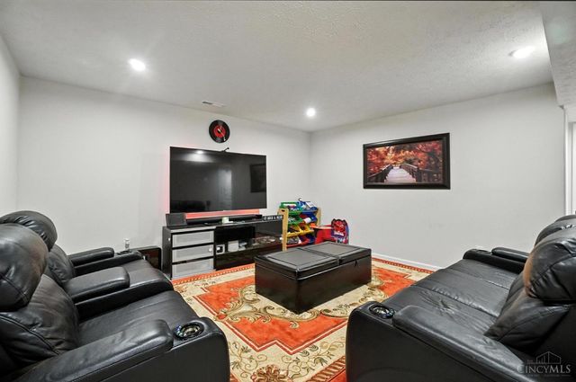 5933 Old Pebble Path, Liberty Twp, OH 45044
