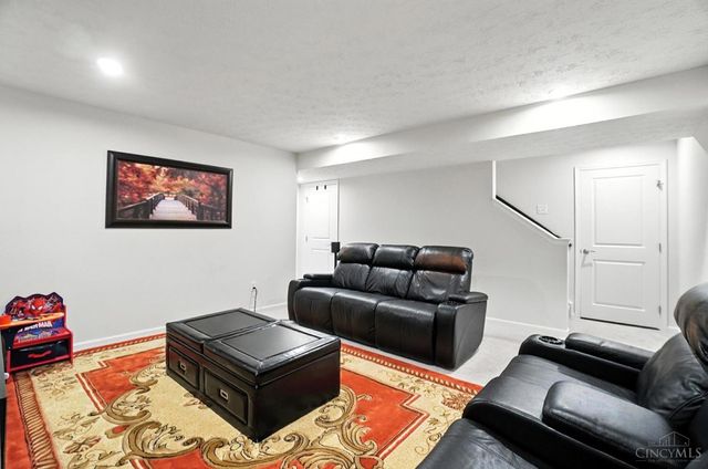 5933 Old Pebble Path, Liberty Twp, OH 45044