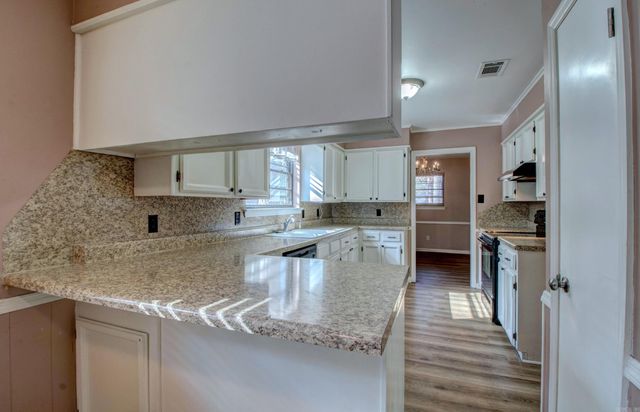 11006 Lemoncrest Lane, Little Rock, AR 72210