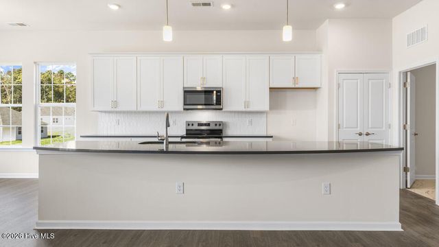 824 Fernwind Circle, Aberdeen, NC 28315