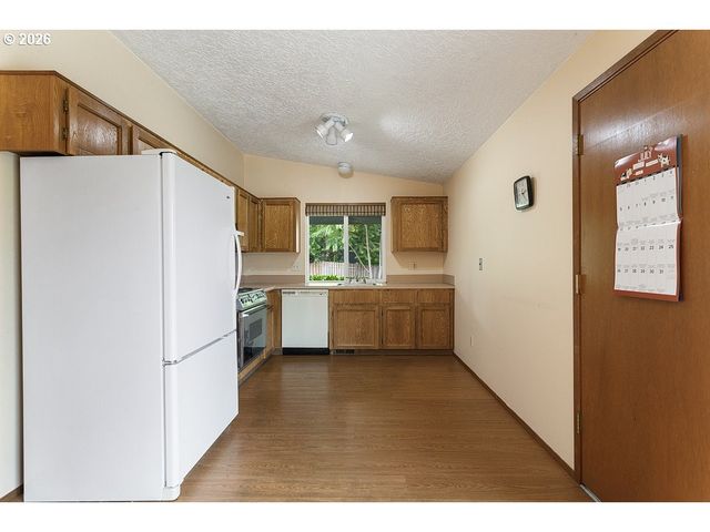130 Se 21ST St, Troutdale, OR 97060