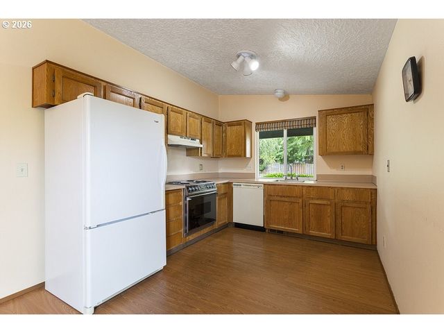 130 Se 21ST St, Troutdale, OR 97060