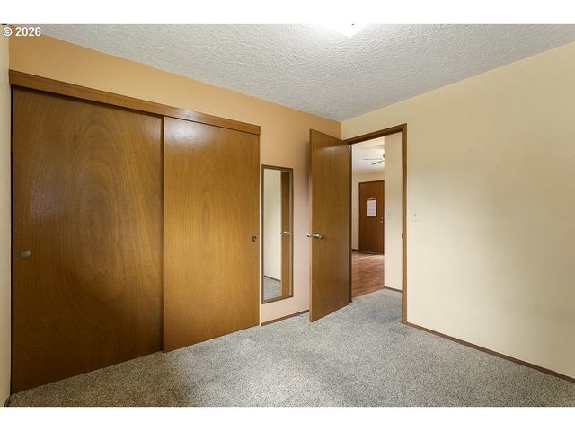 130 Se 21ST St, Troutdale, OR 97060