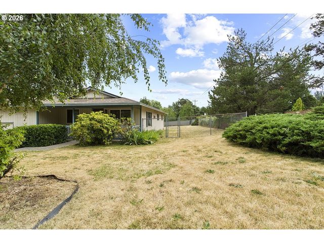 130 Se 21ST St, Troutdale, OR 97060