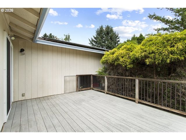 130 Se 21ST St, Troutdale, OR 97060