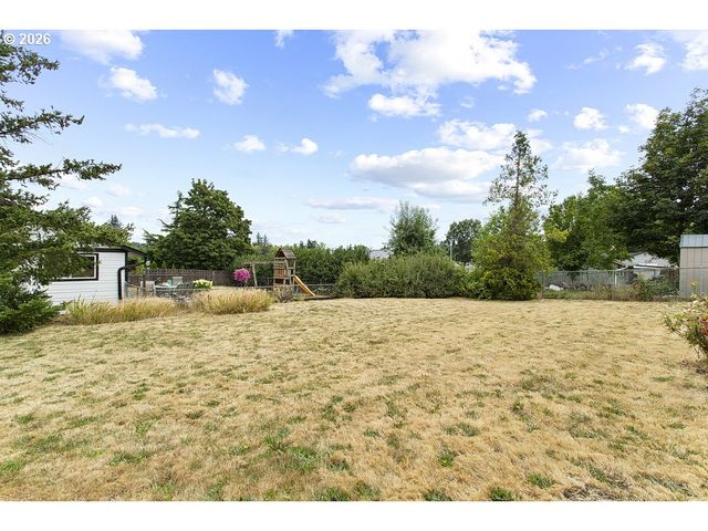 130 Se 21ST St, Troutdale, OR 97060