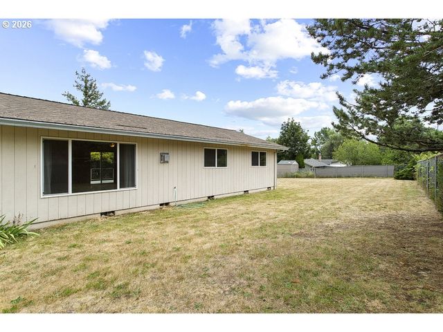 130 Se 21ST St, Troutdale, OR 97060