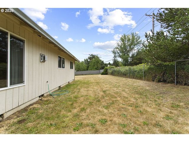 130 Se 21ST St, Troutdale, OR 97060