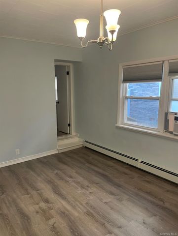 527 W Market Street W Front, Long Beach, NY 11561